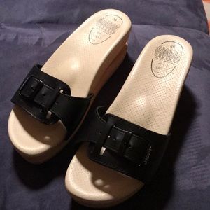 Sandals all leather made in Spain.